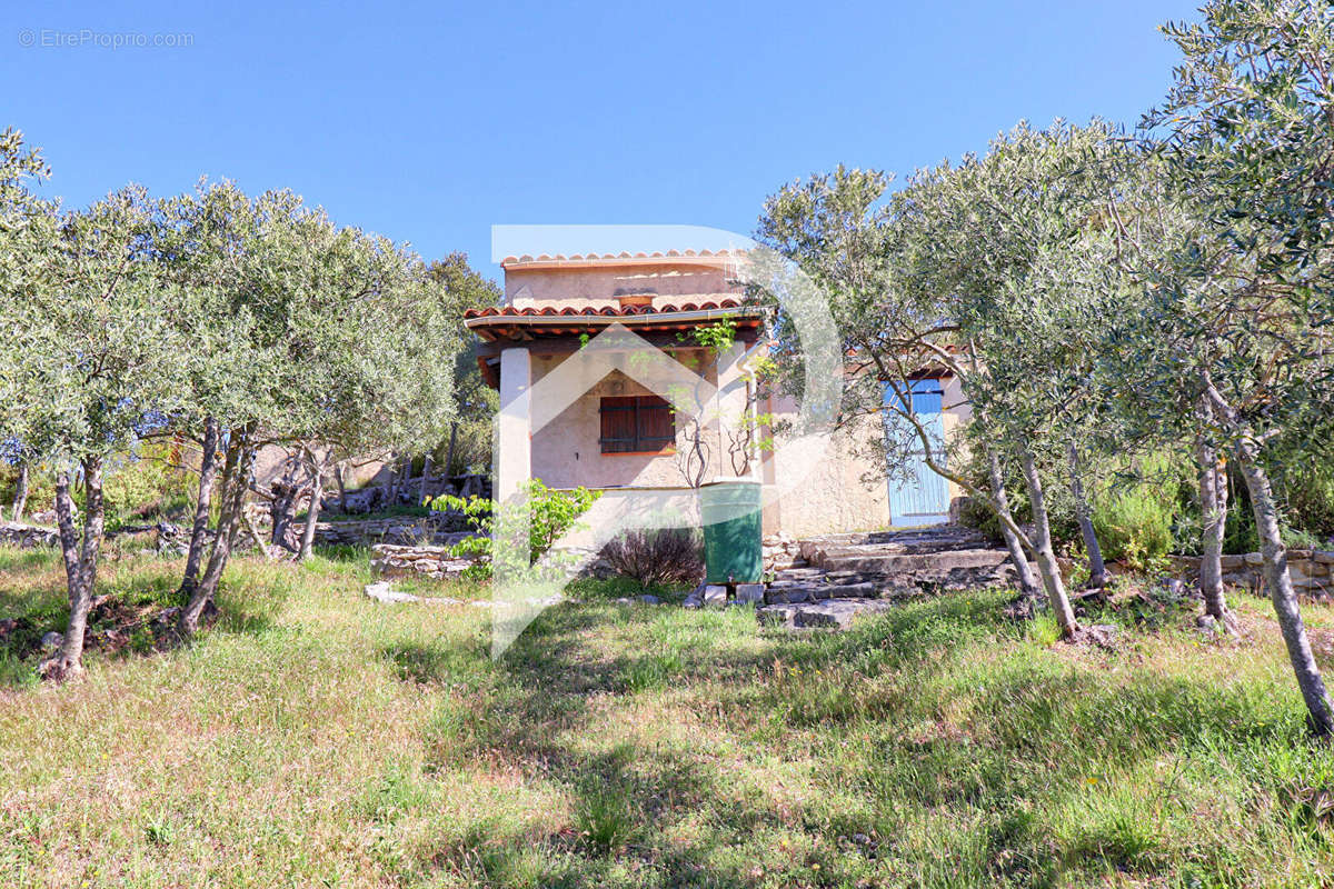 Maison à ESPARRON-DE-VERDON