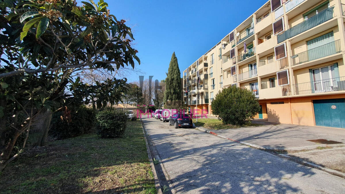 Appartement à SORGUES