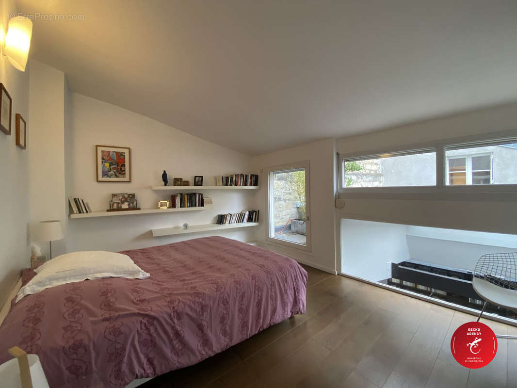 Appartement à PARIS-20E