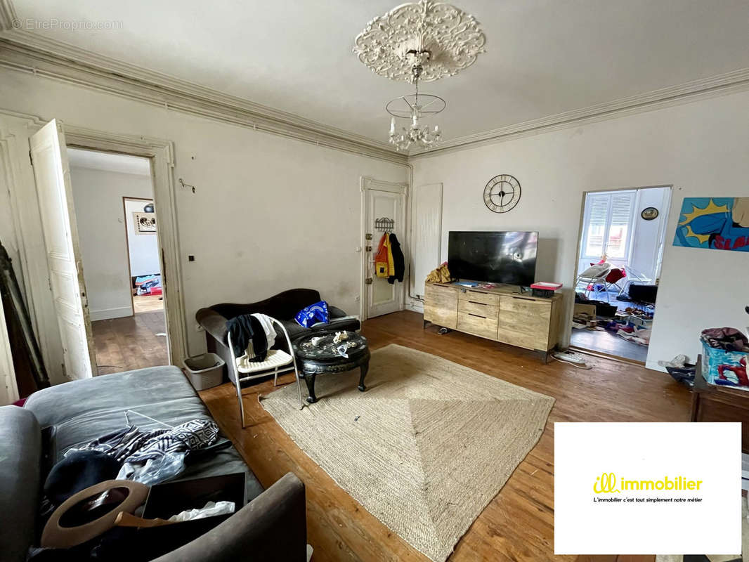 Appartement à CHARLEVILLE-MEZIERES