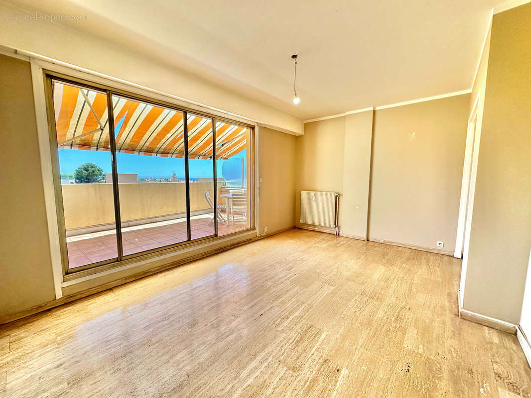 Appartement à MENTON