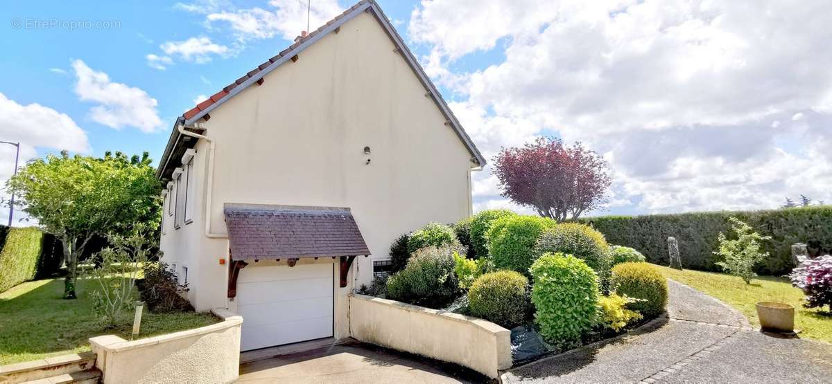 Maison à SAINT-DENIS-SUR-LOIRE