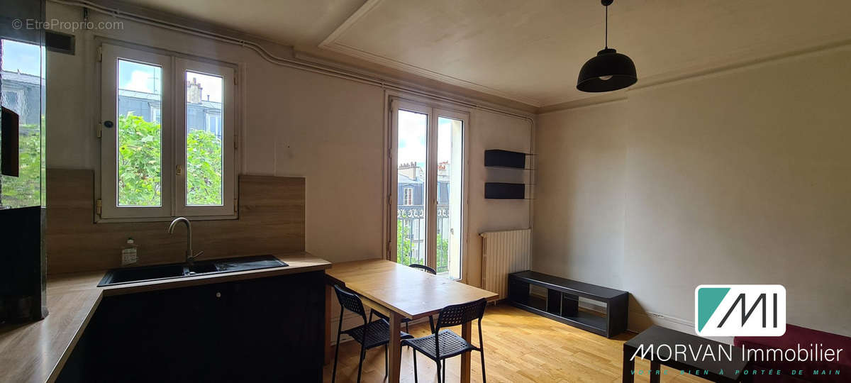 Appartement à PARIS-18E