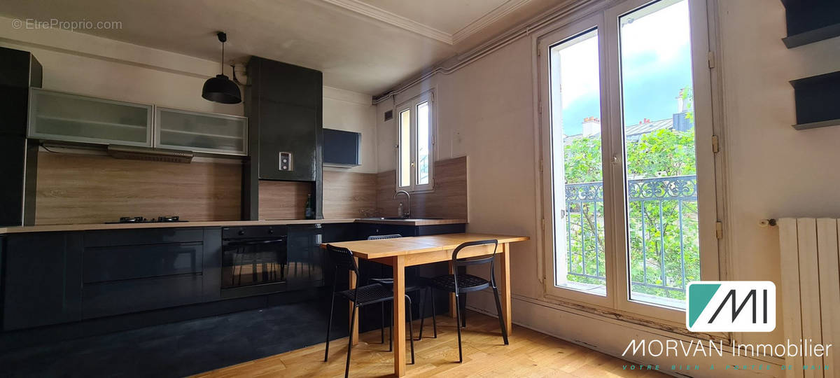 Appartement à PARIS-18E