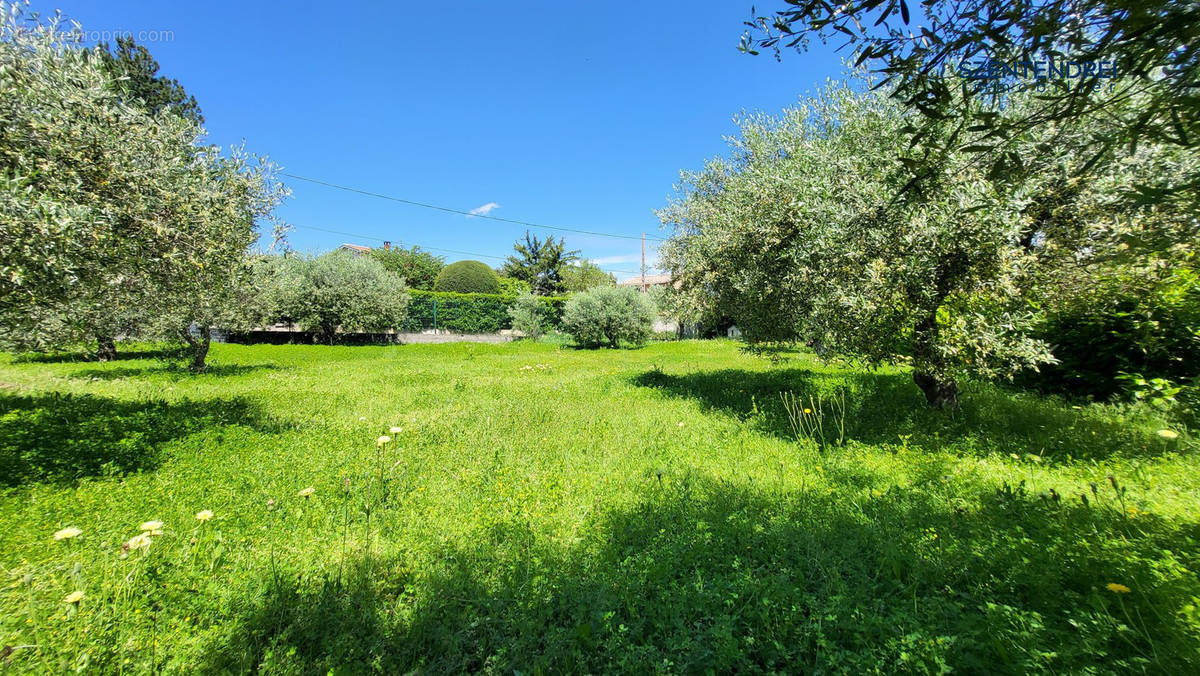 Terrain à BOISSERON