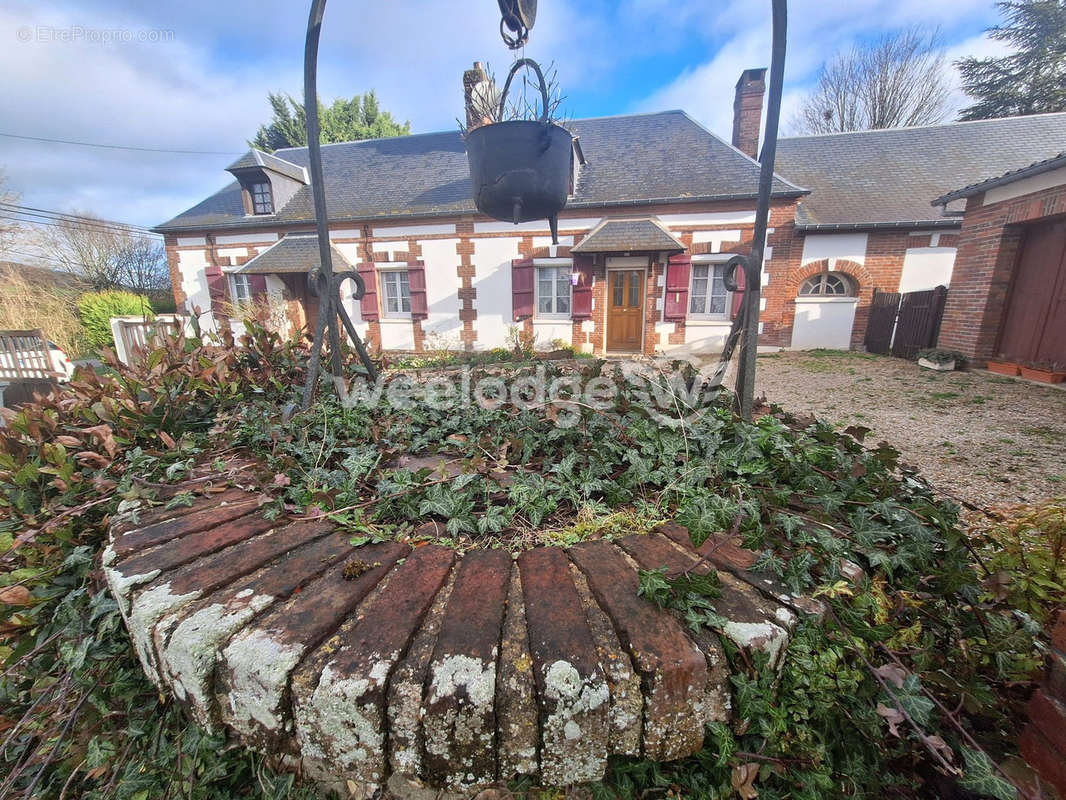 Maison à NEUF-MARCHE