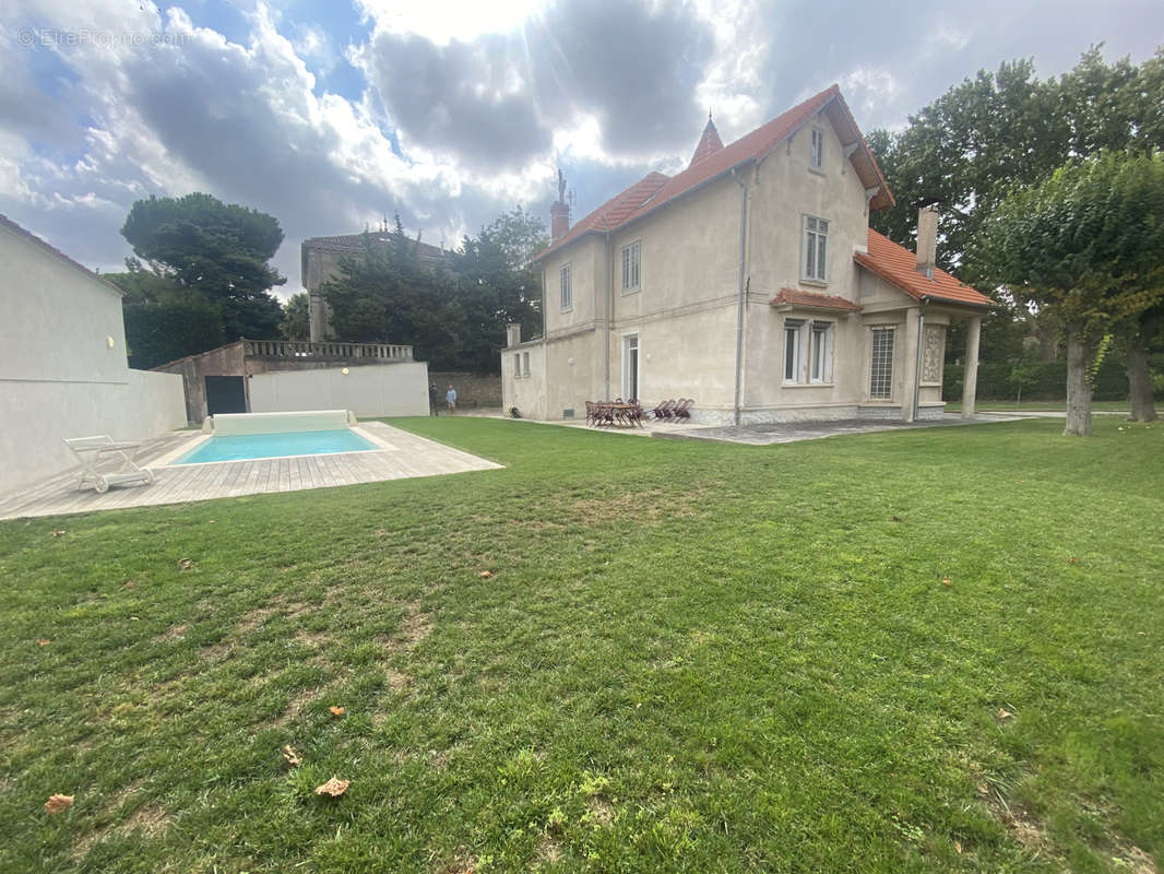 Maison à LEZIGNAN-CORBIERES