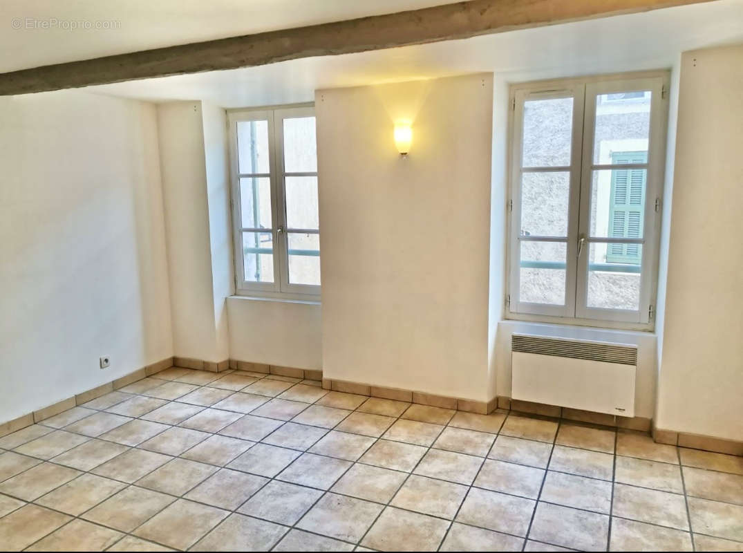 Appartement à MONTAUROUX