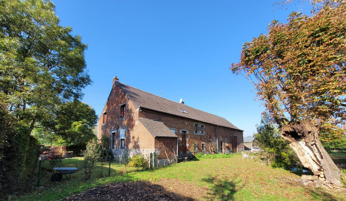 Maison à AVESNES-SUR-HELPE