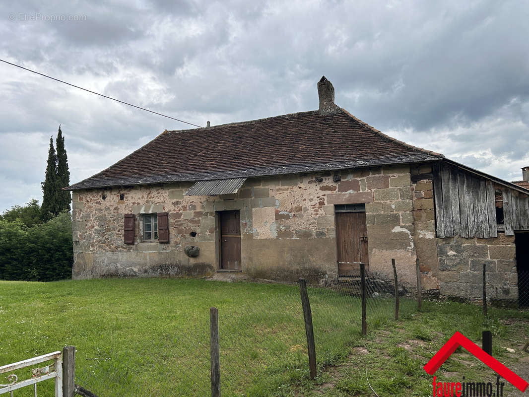 Maison à BRIGNAC-LA-PLAINE