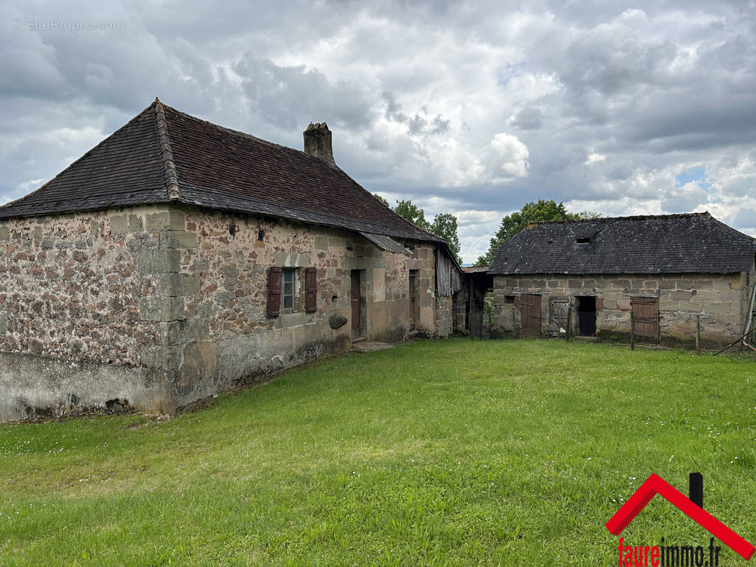 Maison à BRIGNAC-LA-PLAINE