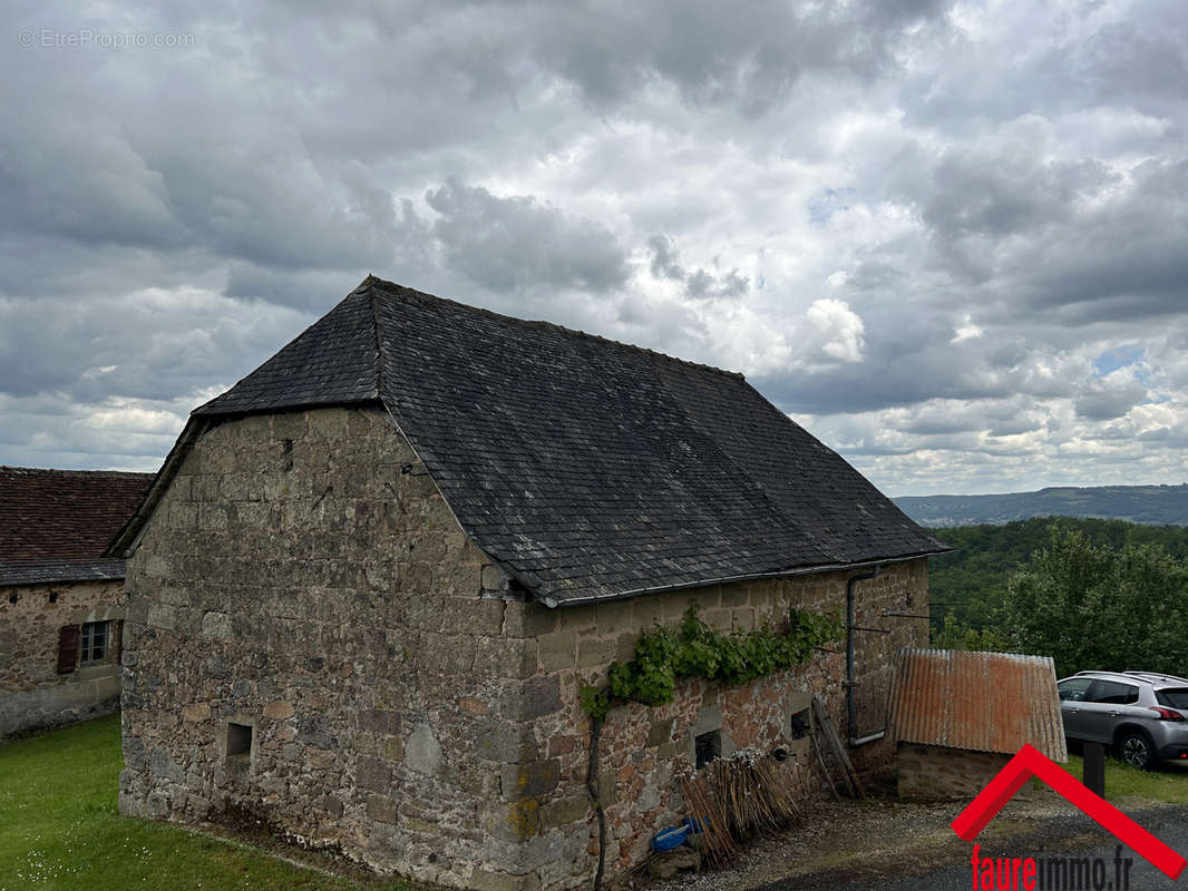 Maison à BRIGNAC-LA-PLAINE