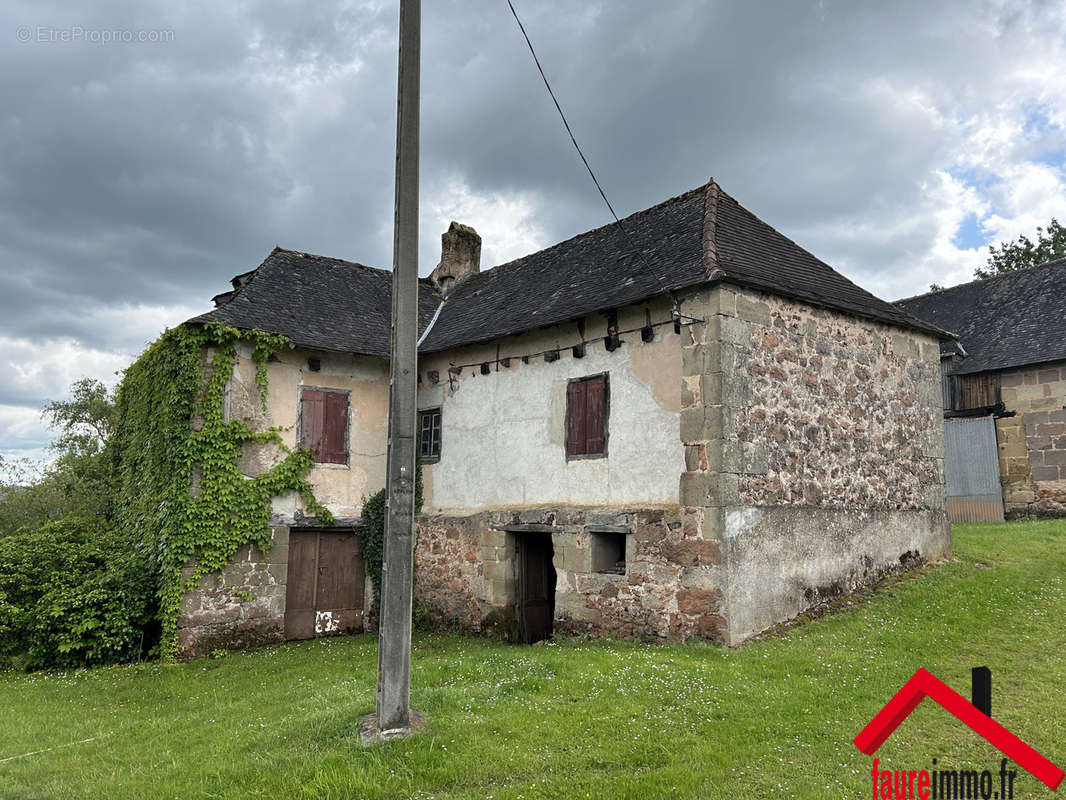 Maison à BRIGNAC-LA-PLAINE