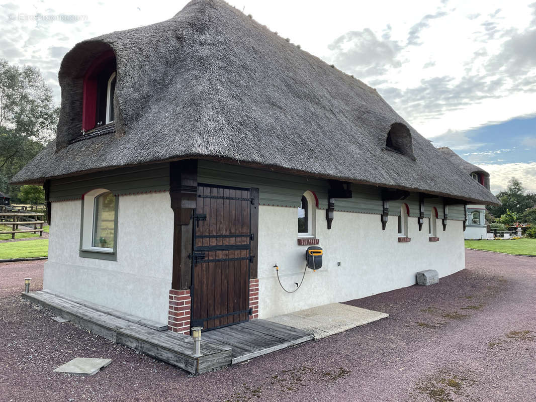 Maison à PONT-L&#039;EVEQUE