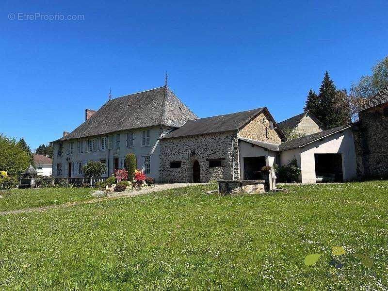 Maison à LA CROISILLE-SUR-BRIANCE