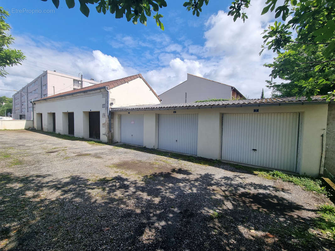 Parking à PERIGUEUX