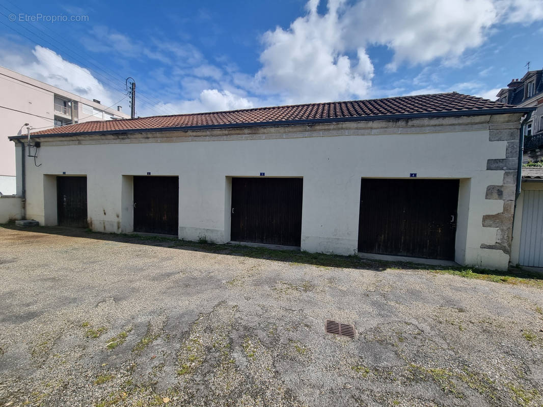 Parking à PERIGUEUX