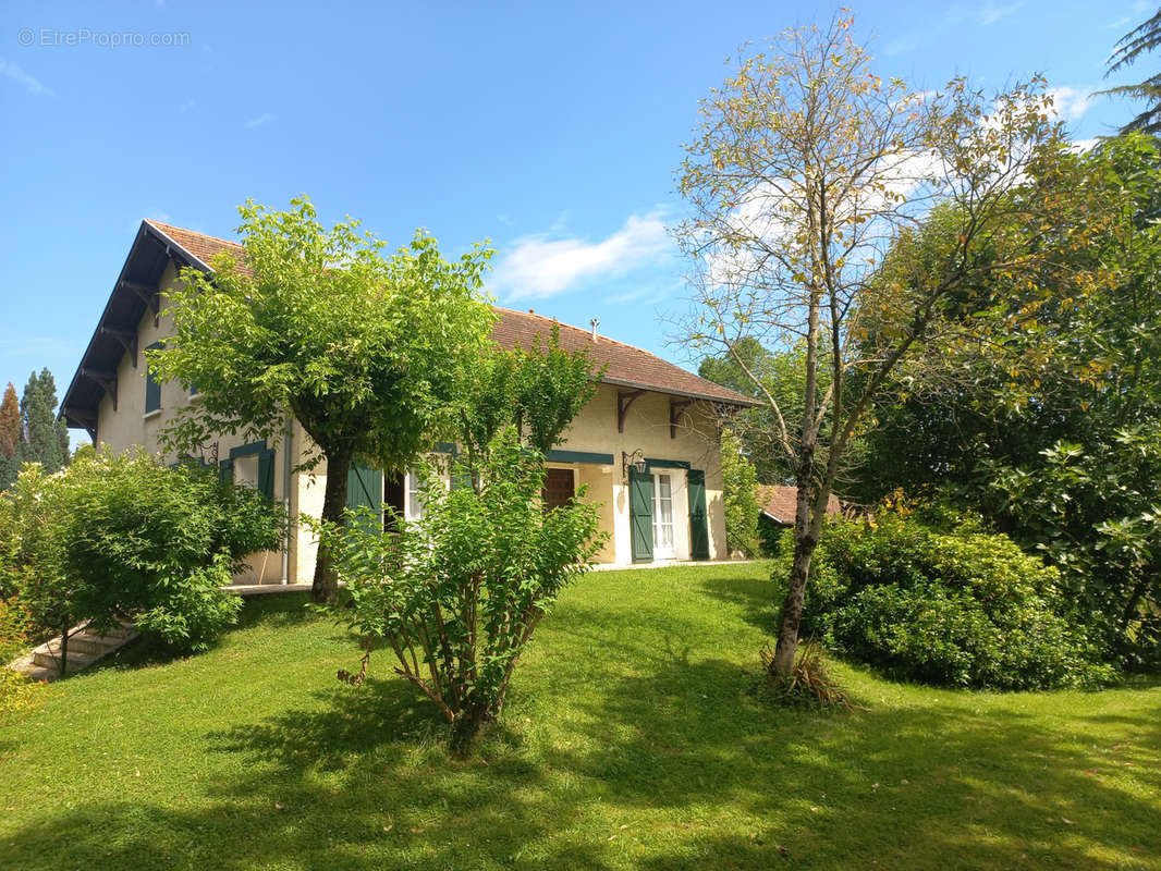 Maison à TRIE-SUR-BAISE