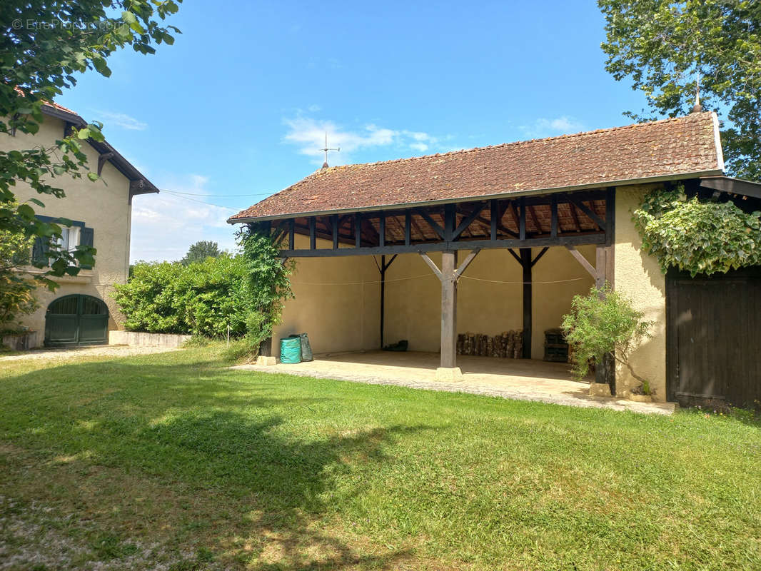 Maison à TRIE-SUR-BAISE