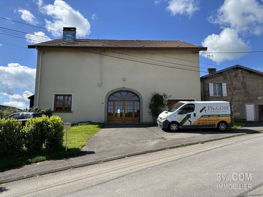 Maison à VILLE-SUR-ILLON