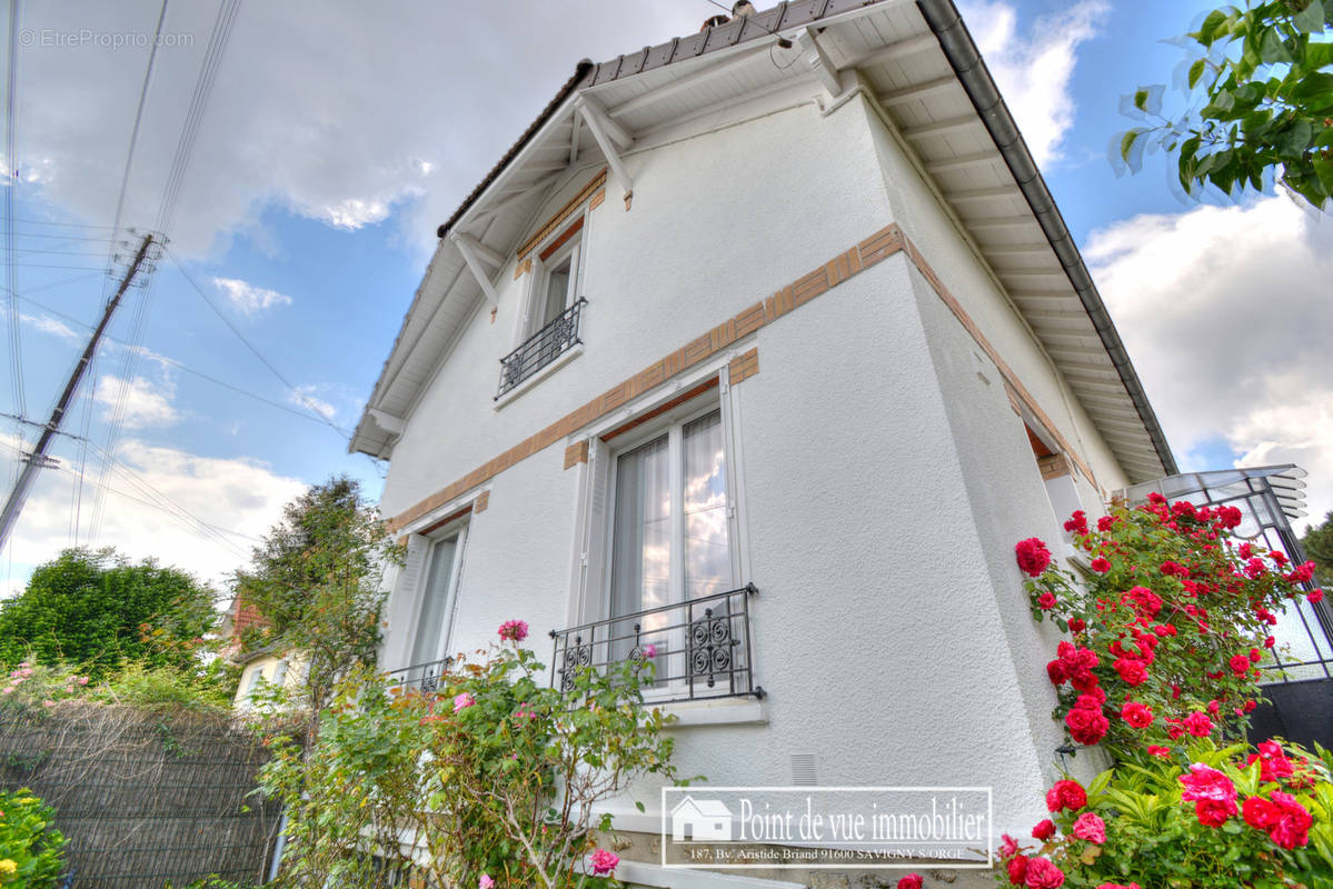 Maison à SAVIGNY-SUR-ORGE