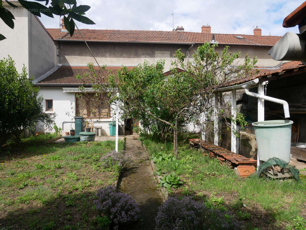 Maison à SAINT-FONS