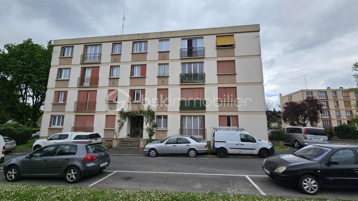 Appartement à COUBRON