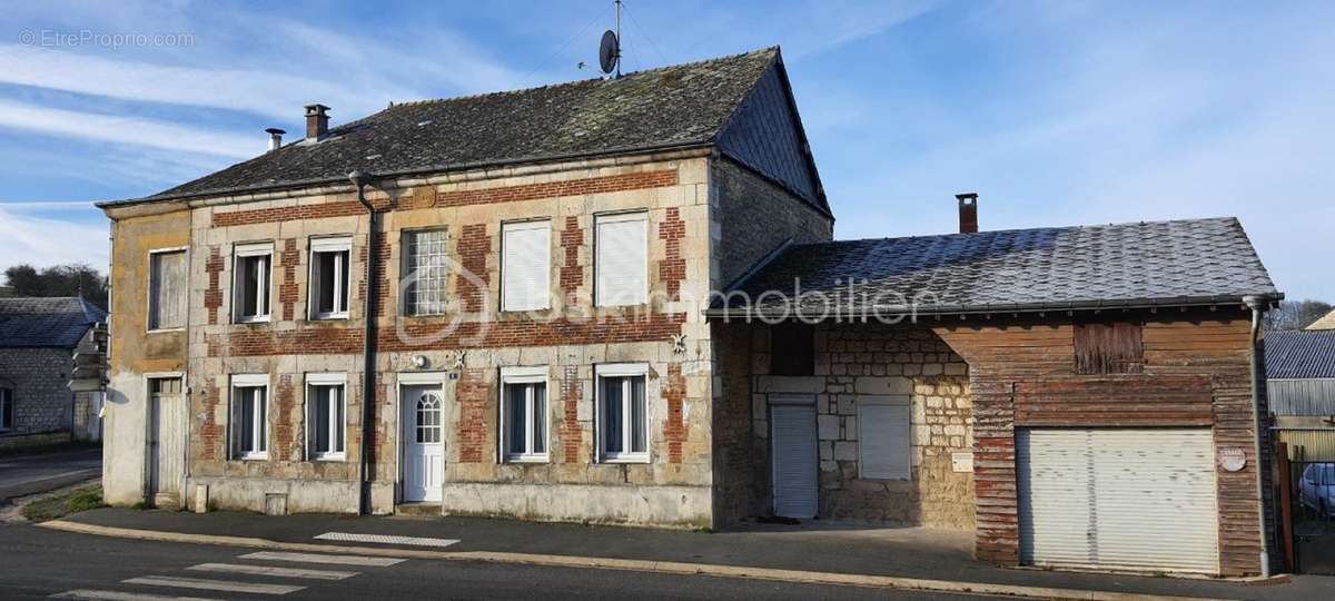 Maison à THIN-LE-MOUTIER