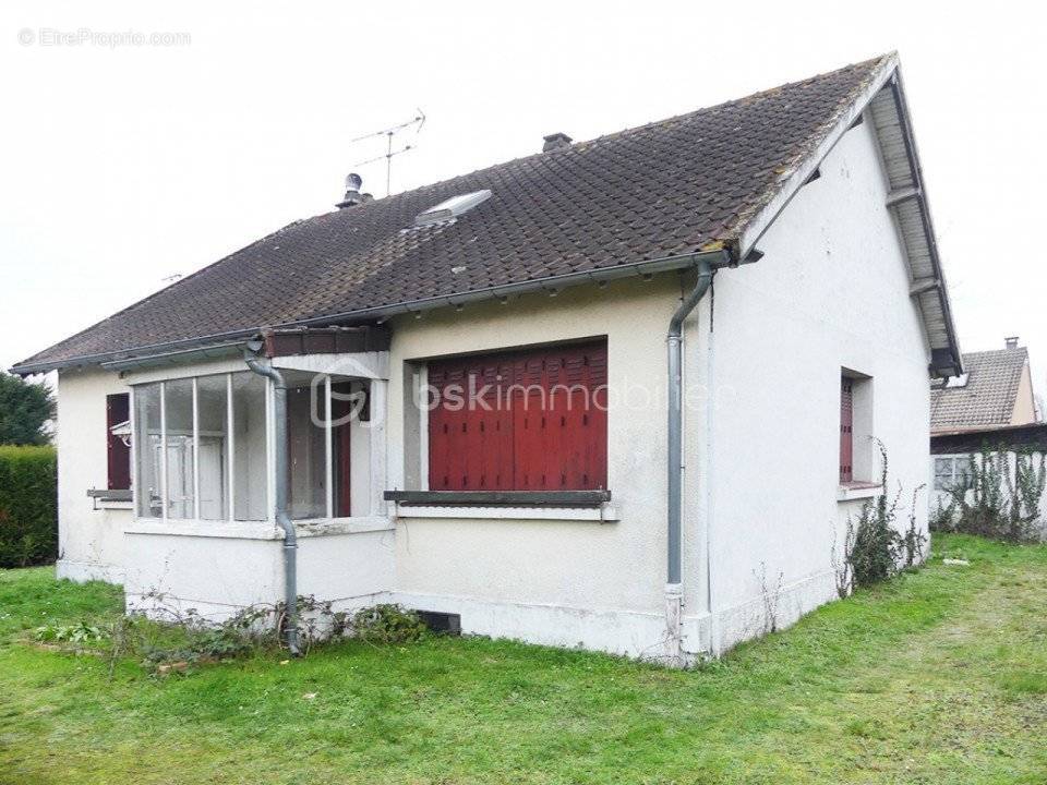 Maison à FONTENAY-TRESIGNY