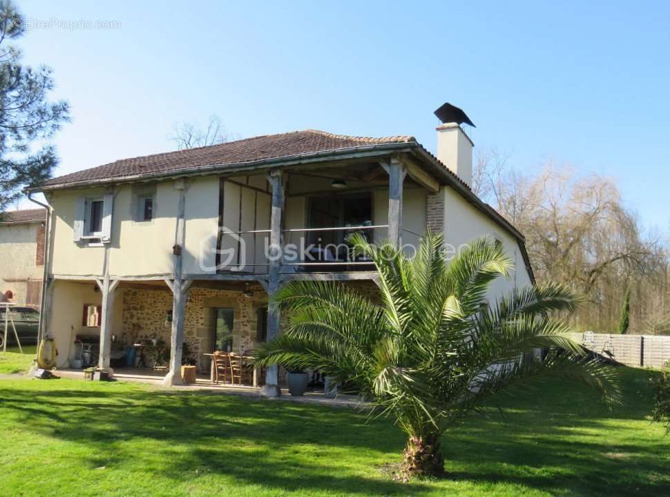 Maison à AIRE-SUR-L&#039;ADOUR