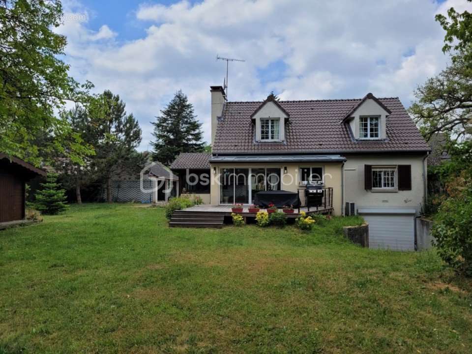 Maison à SAMOIS-SUR-SEINE