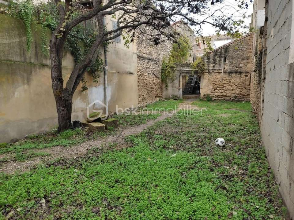 Appartement à REMOULINS