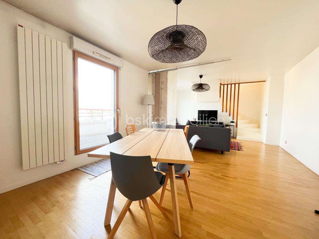 Appartement à COLOMBES