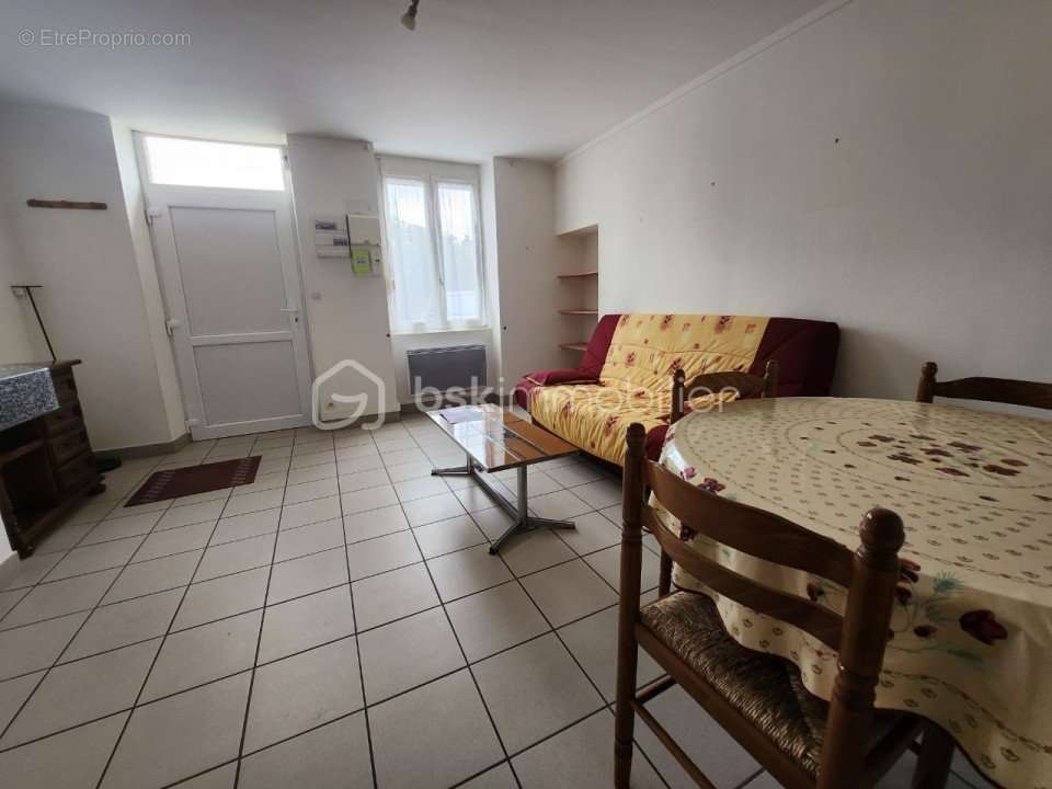 Appartement à FOURCHAMBAULT