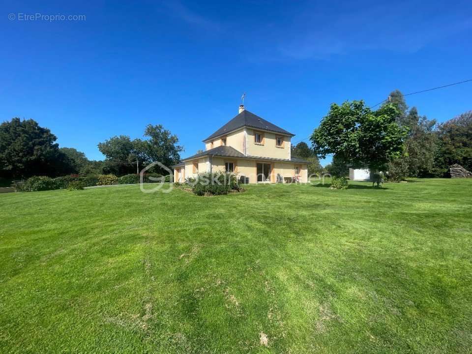 Maison à PONT-L&#039;EVEQUE