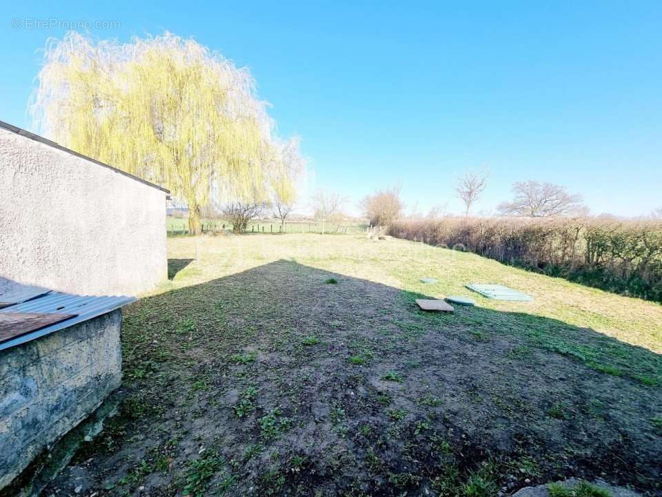 Maison à MAGNY-COURS