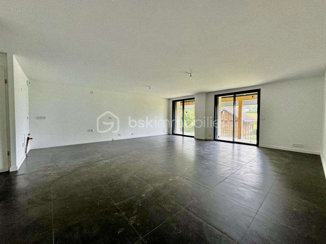 Appartement à ANNECY-LE-VIEUX