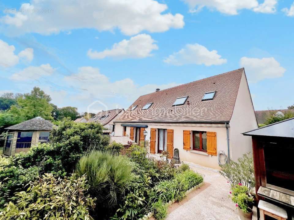 Maison à SAINT-VRAIN