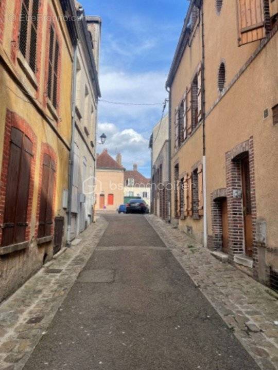 Maison à JOIGNY