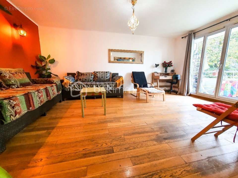 Appartement à BONDY