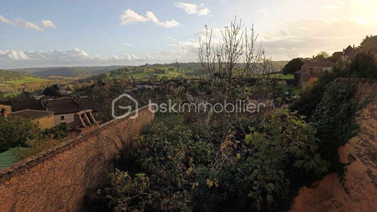 Appartement à BELVES