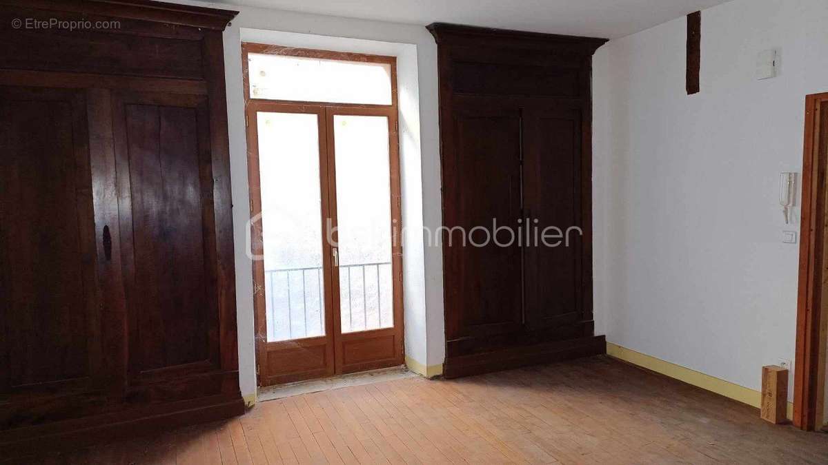 Appartement à BELVES