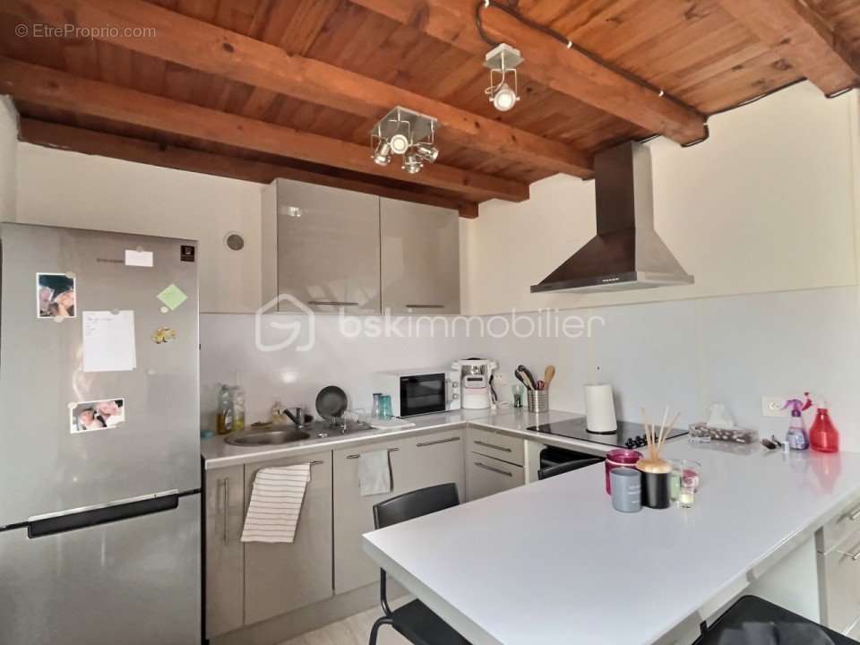 Appartement à LUNEL-VIEL