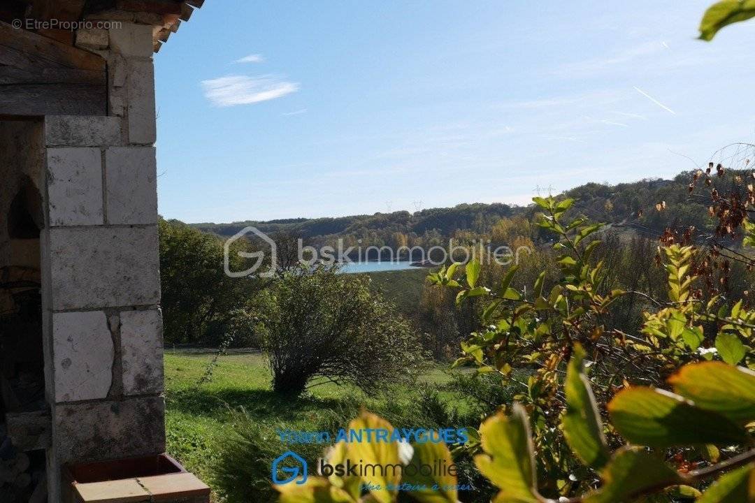 Maison à MONTAIGU-DE-QUERCY