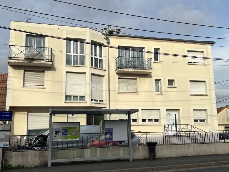 Appartement à PARAY-VIEILLE-POSTE