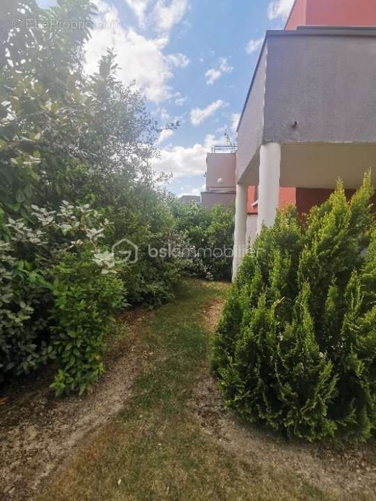 Appartement à SAINT-LEGER-DES-BOIS