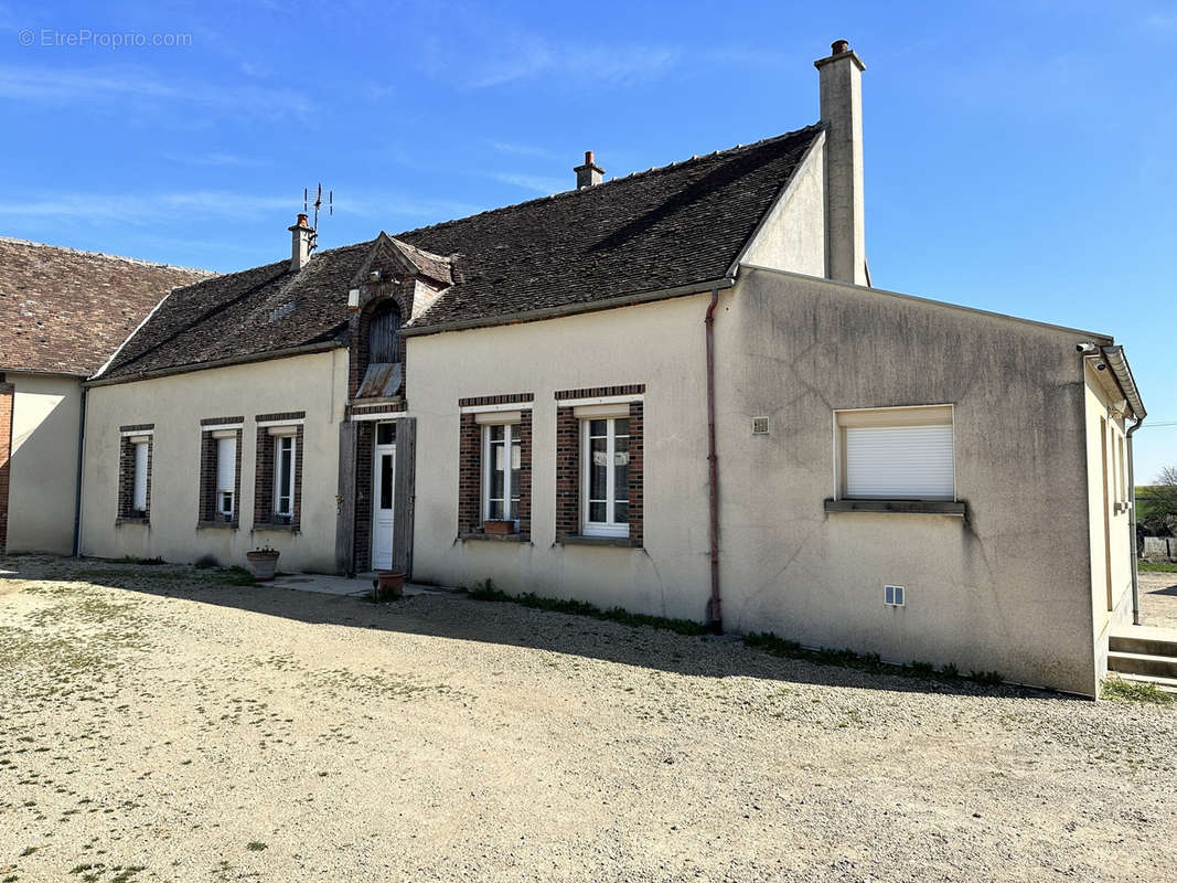 Maison à BRAY-SUR-SEINE