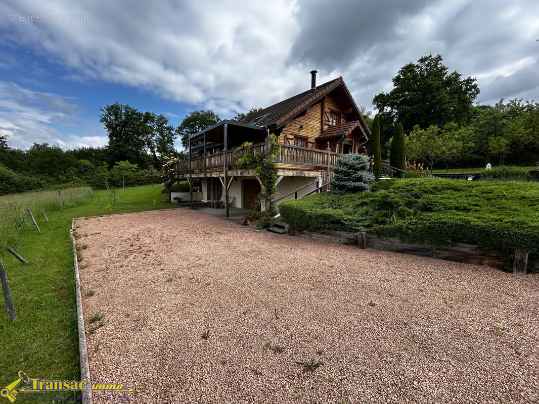 Maison à MARIOL