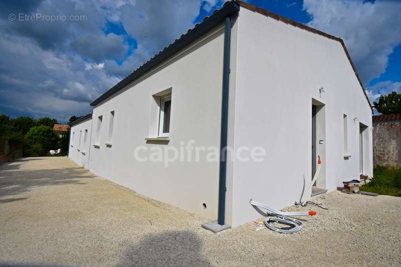 Maison à PONT-L&#039;ABBE-D&#039;ARNOULT