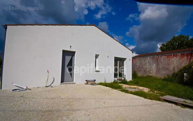 Maison à PONT-L&#039;ABBE-D&#039;ARNOULT